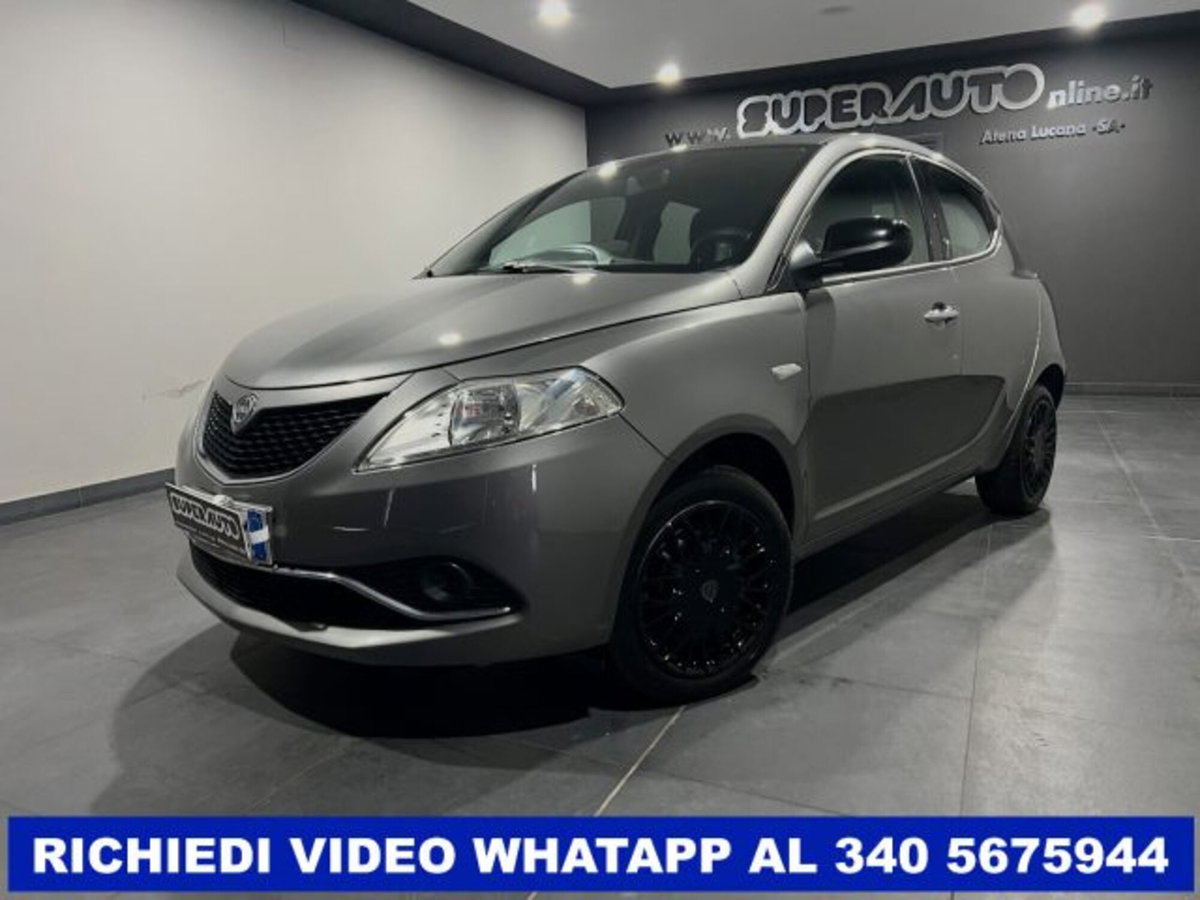Lancia Ypsilon 1.3 MJT 16V 95 CV 5 porte S&S Gold (2)