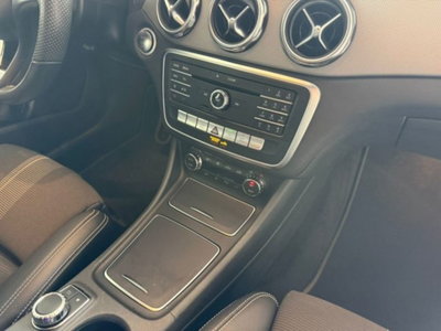 Mercedes-Benz GLA SUV 200 d Automatic Sport (11)