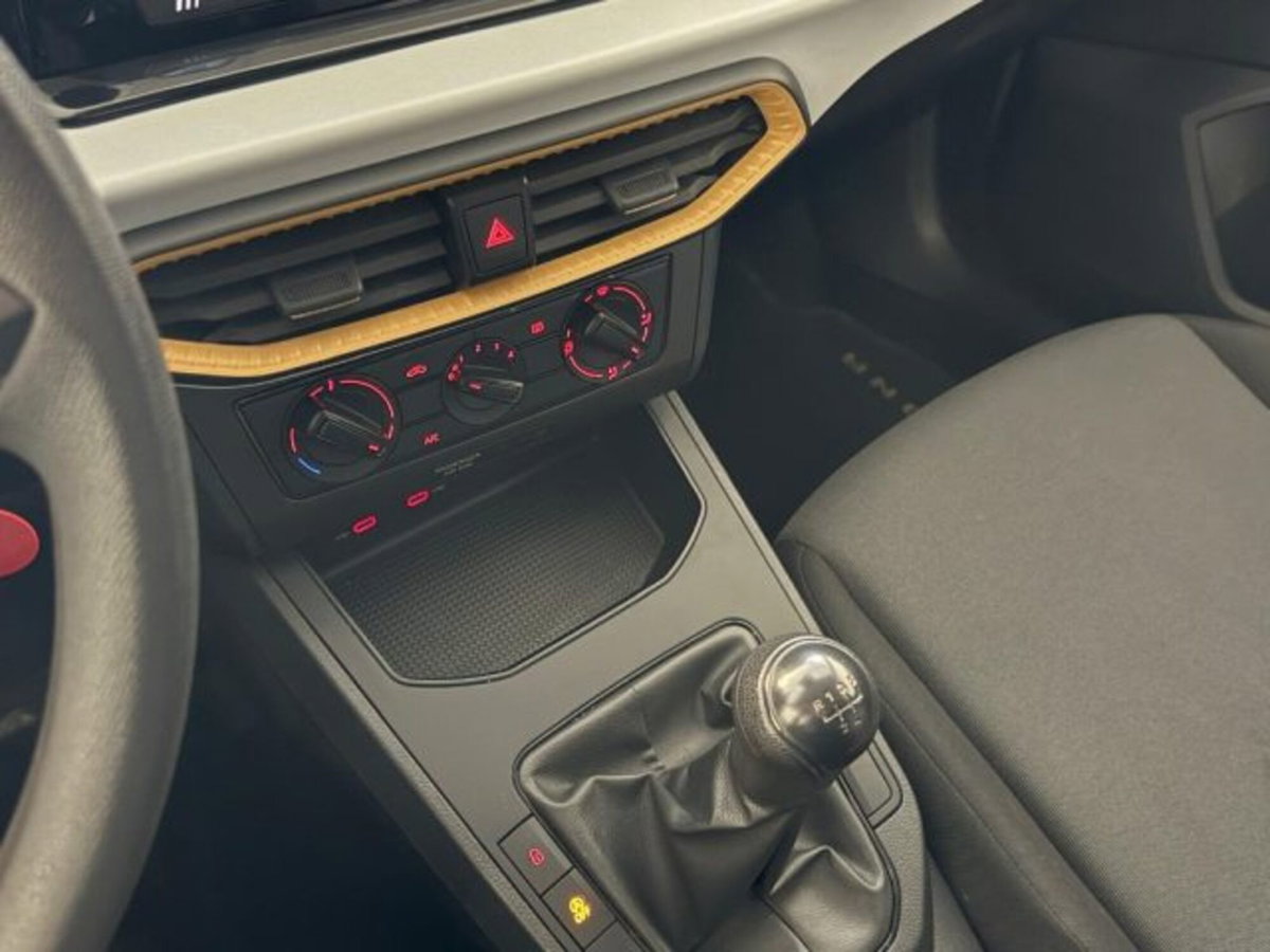 SEAT Arona 1.0 EcoTSI Style (14)
