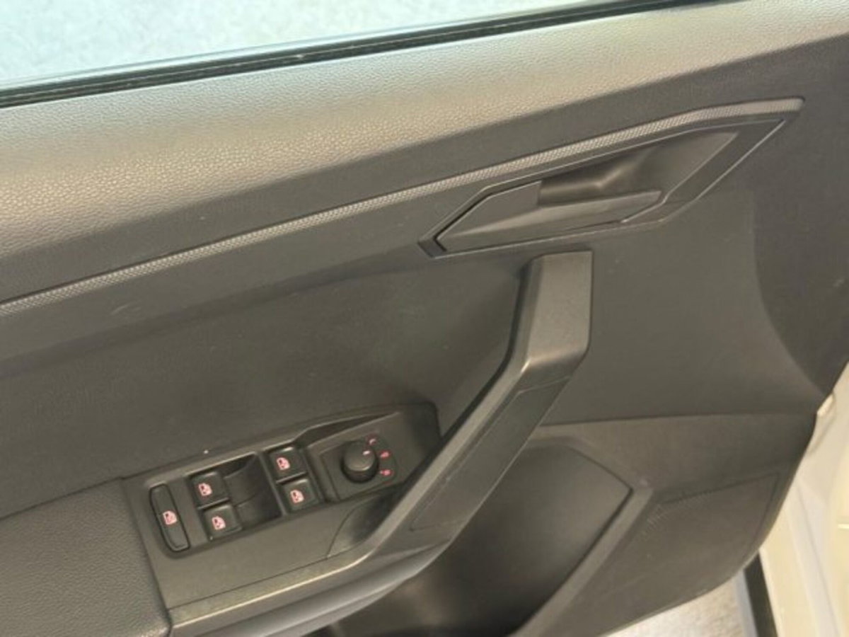 SEAT Arona 1.0 EcoTSI Style (8)