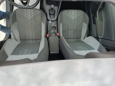 Volkswagen Taigo 1.0 TSI 110 CV DSG R-Line (10)