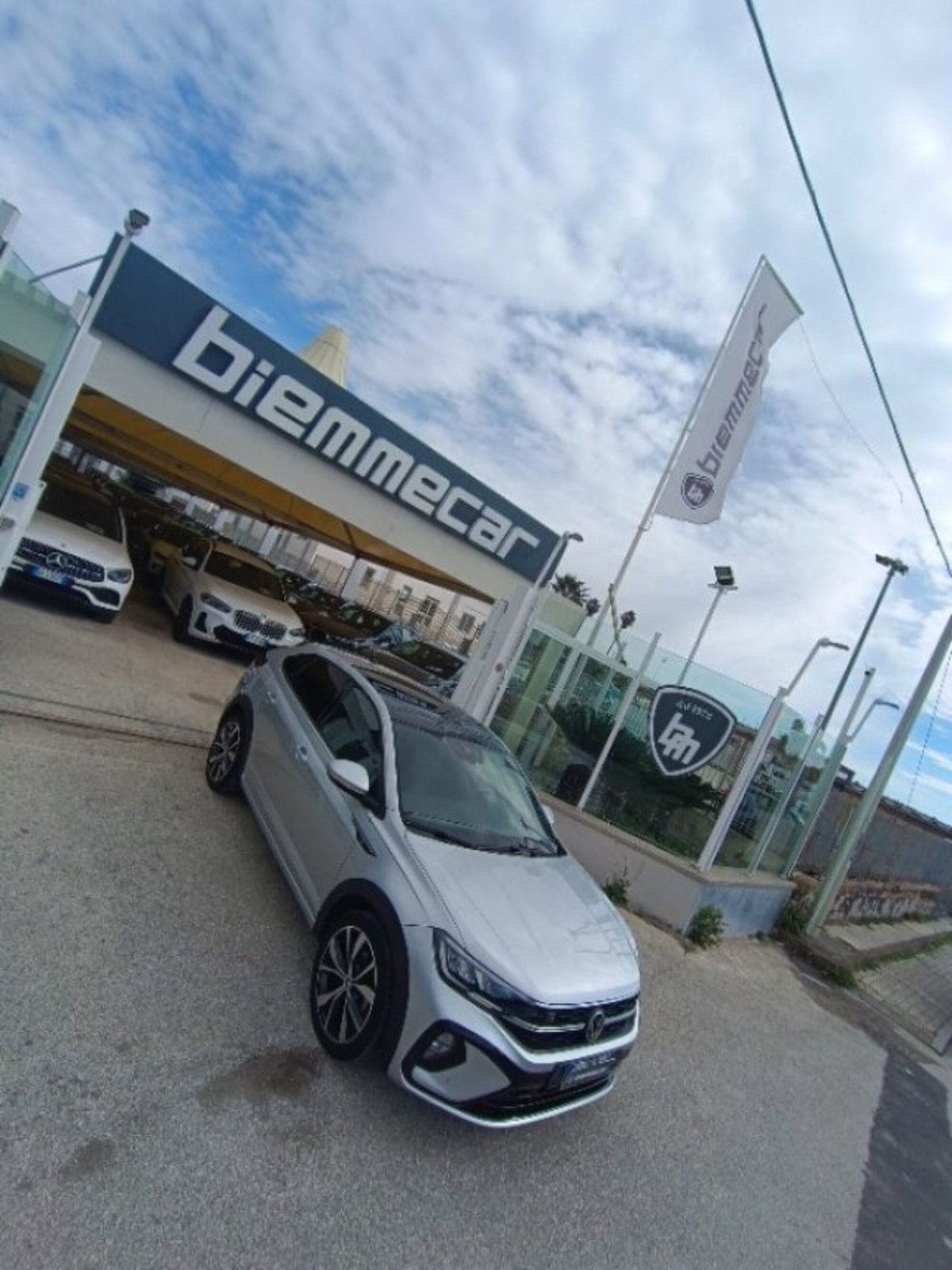 Volkswagen Taigo 1.0 TSI 110 CV DSG R-Line (8)