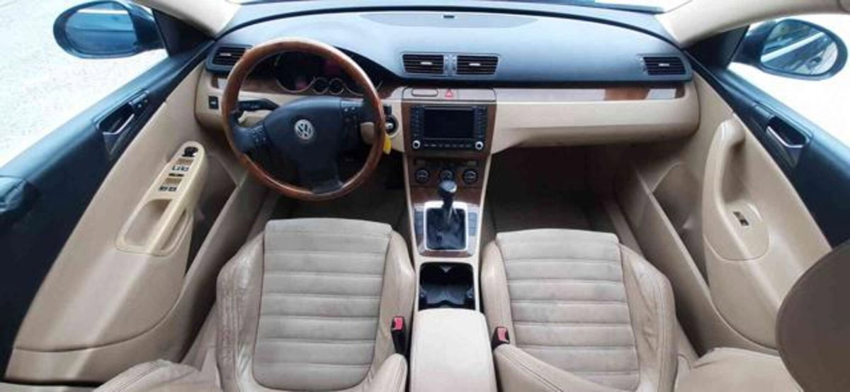 Volkswagen Passat Variant 2.0 16V TDI 4mot. Highline (17)