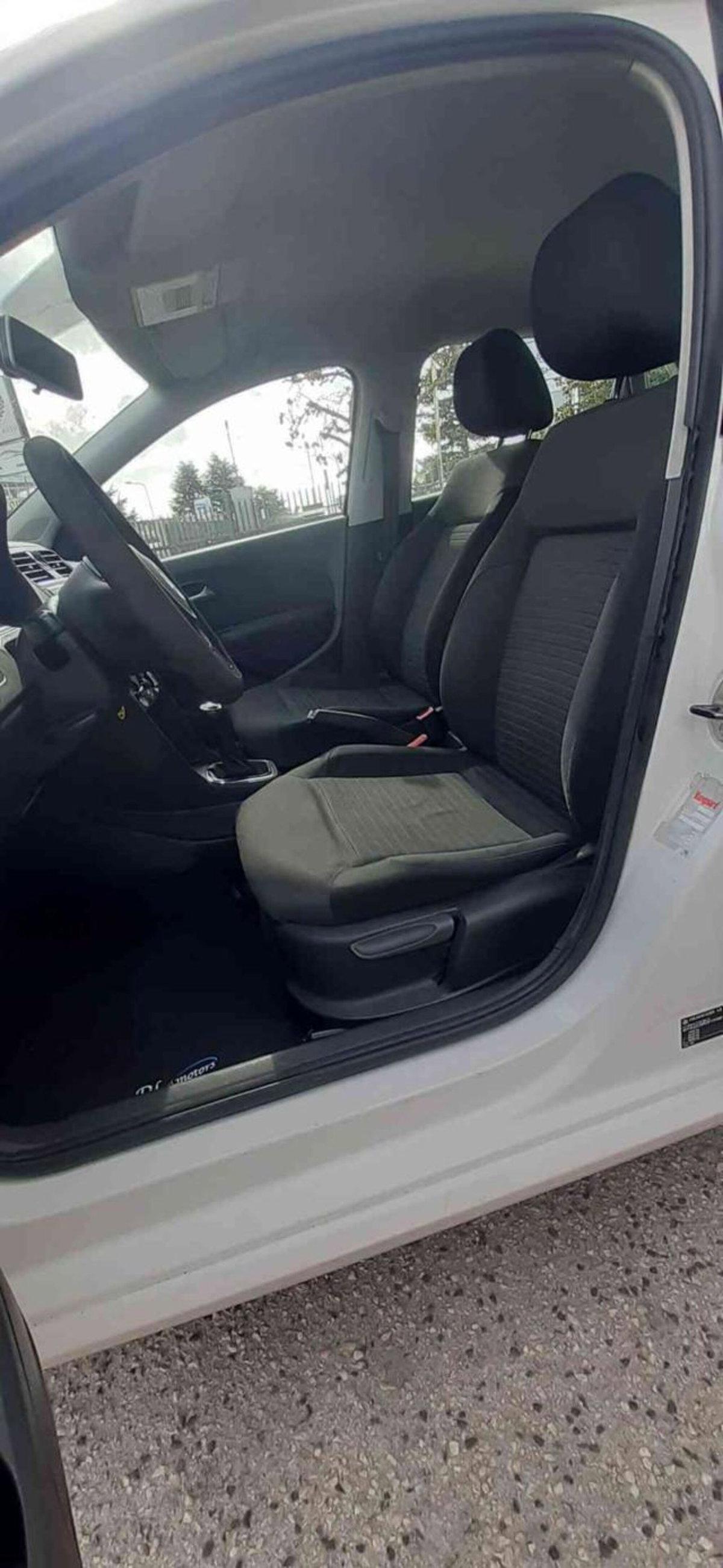 Volkswagen Polo 1.6 5 porte Comfortline BiFuel (16)