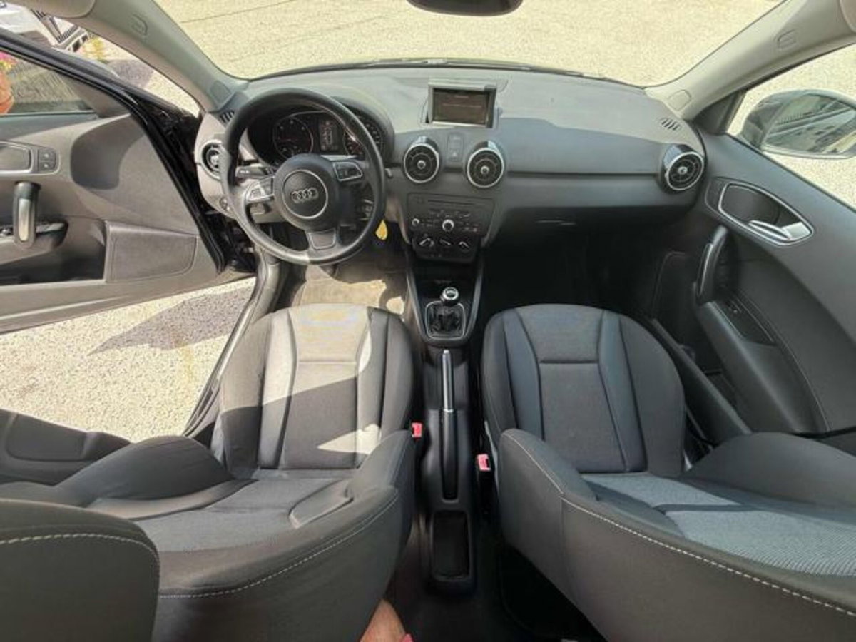 Audi A1 Sportback 1.6 TDI Ambition (16)