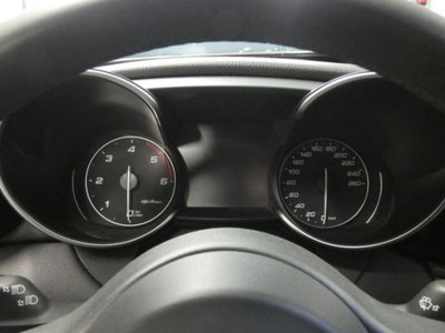 Alfa Romeo Giulia 2.2 Turbodiesel 180 CV AT8 Super (16)