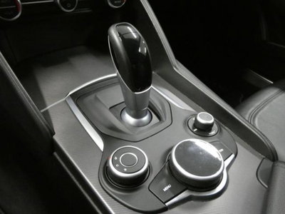 Alfa Romeo Giulia 2.2 Turbodiesel 180 CV AT8 Super (20)