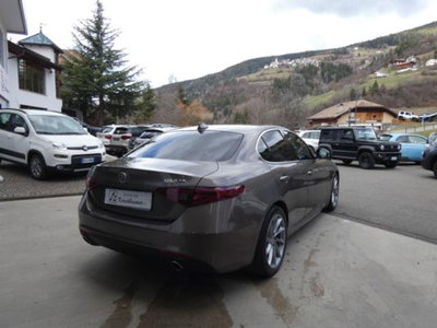Alfa Romeo Giulia 2.2 Turbodiesel 180 CV AT8 Super (3)