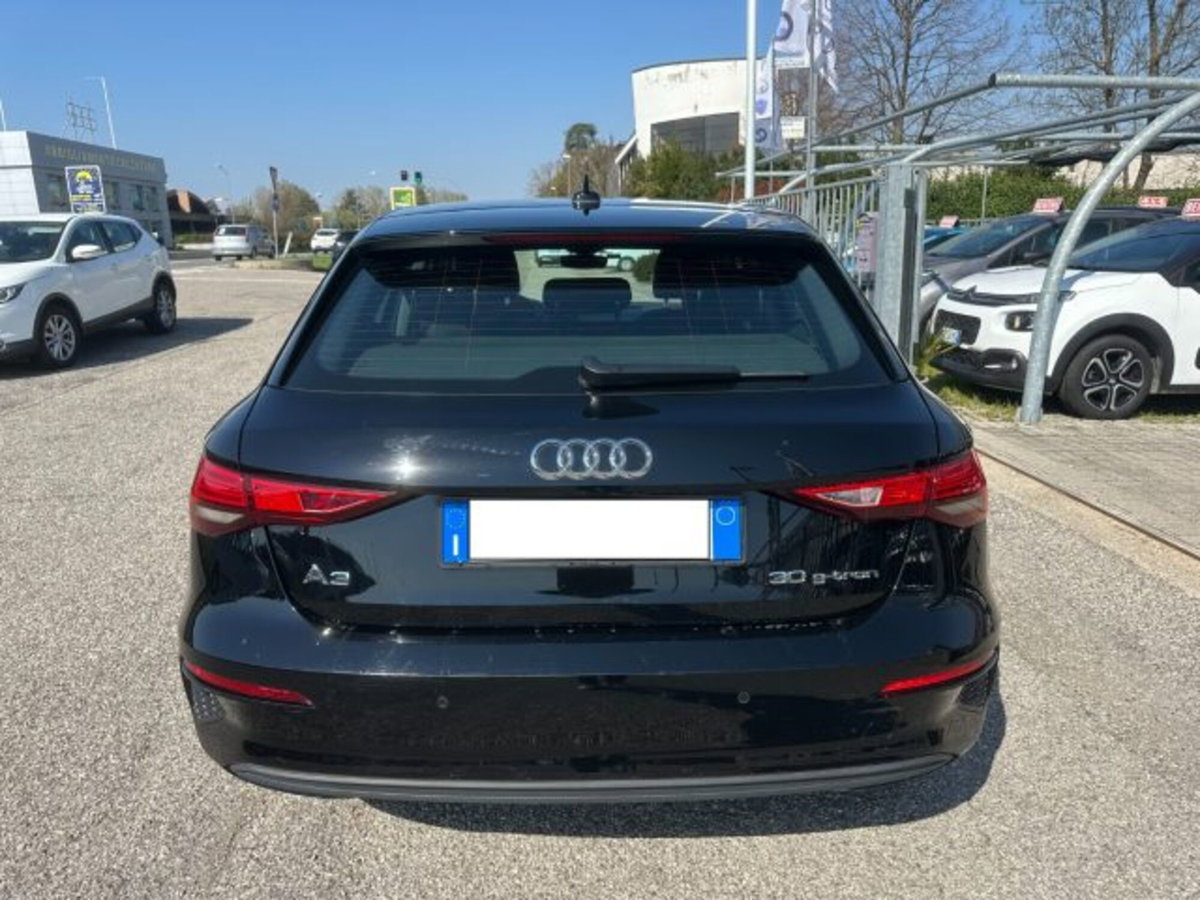 Audi A3 Sportback 30 g-tron S tronic Business Advanced (4)
