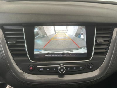 Opel Grandland X 1.6 Hybrid4 Plug-in aut. AWD (11)