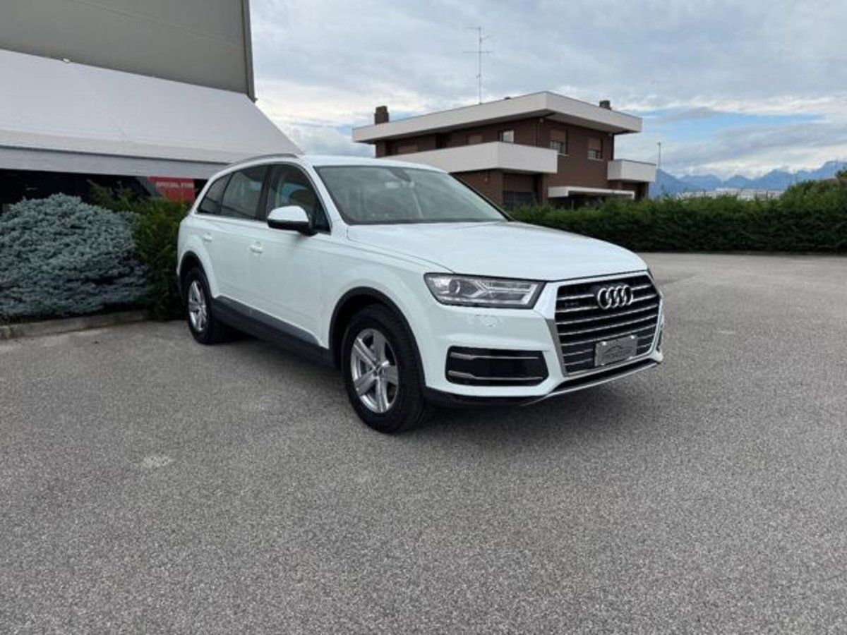 Audi Q7 3.0 TDI 272 CV quattro tiptronic Business (13)