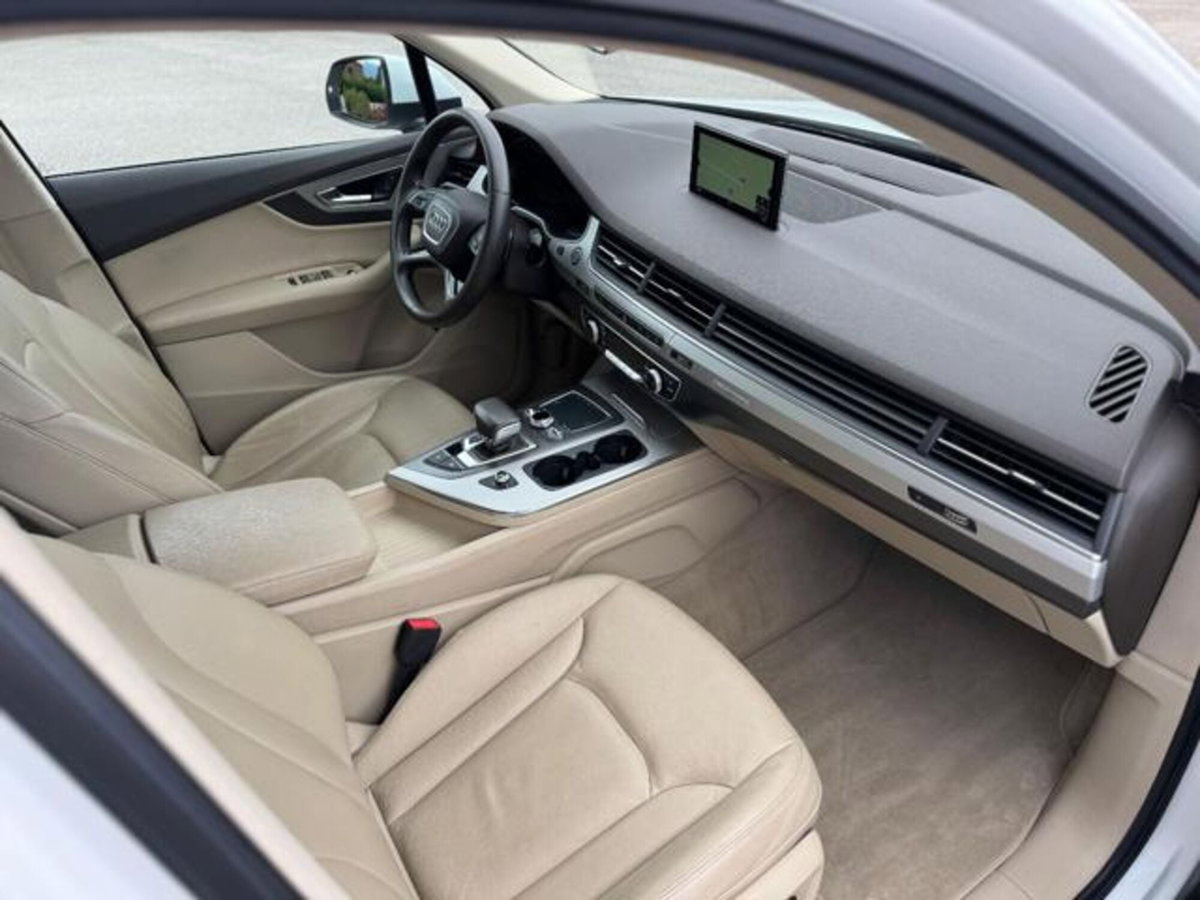 Audi Q7 3.0 TDI 272 CV quattro tiptronic Business (8)