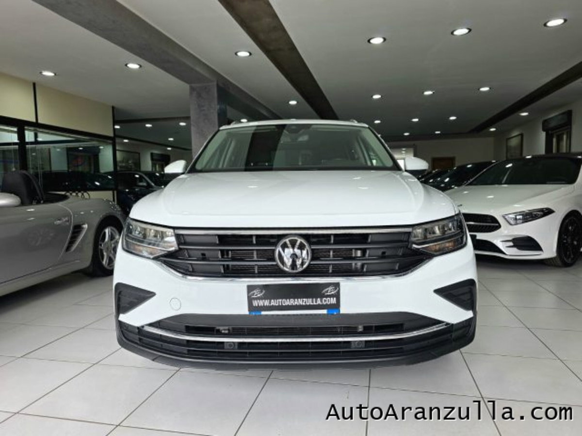 Volkswagen Tiguan 2.0 TDI 150 CV SCR DSG 4MOTION Life (2)