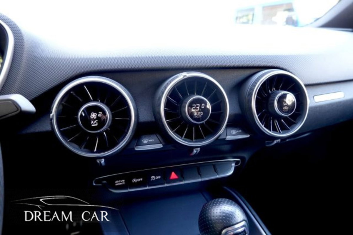 Audi TT Coupé Coupe 45 2.0 tfsi quattro s-tronic (13)