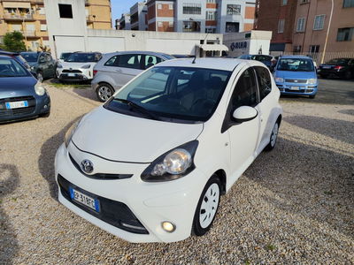 Toyota Aygo 1.0 12V VVT-i 5 porte Lounge Connect MMT usata
