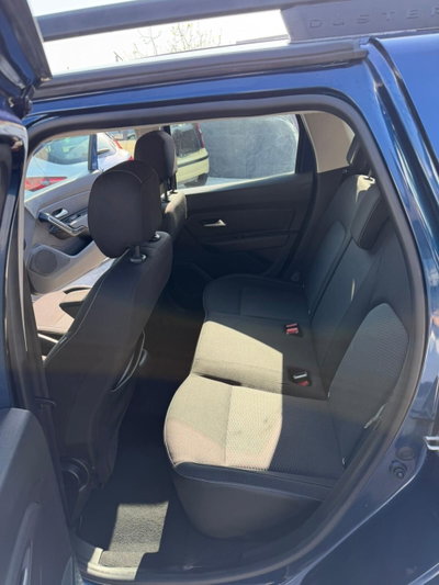 Dacia Duster 1.5 dCi 8V 110 CV EDC 4x2 Prestige (12)