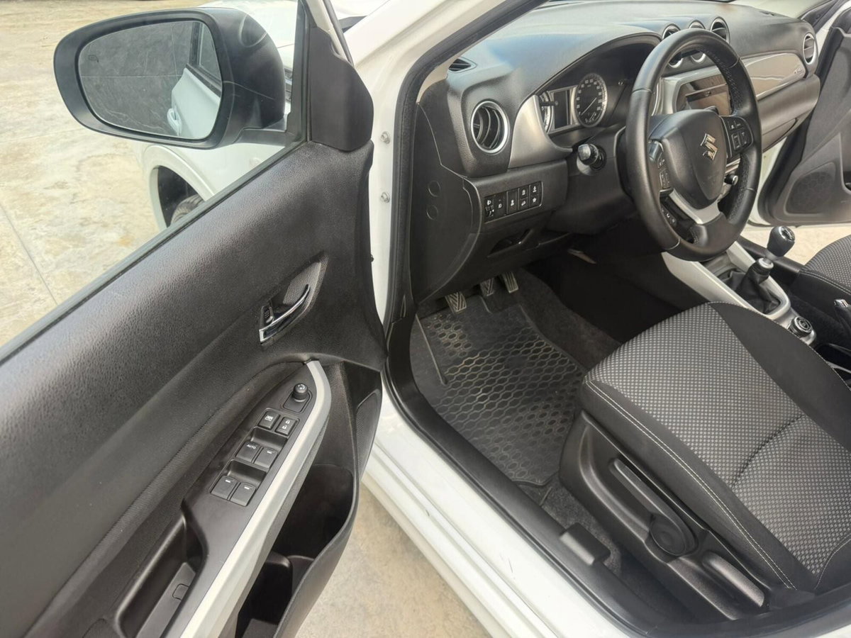 Suzuki Vitara 1.6 DDiS 4WD AllGrip Yoru (13)