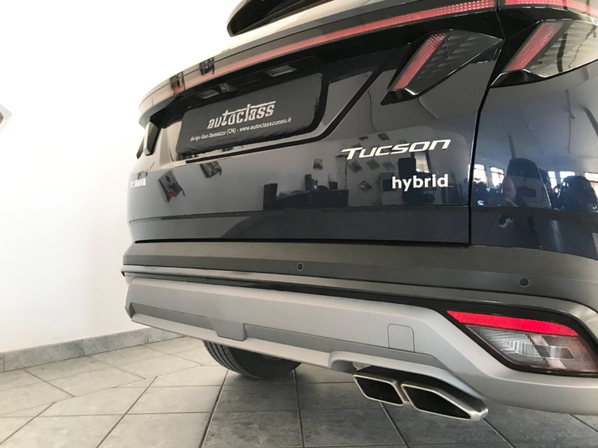 Hyundai Tucson 1.6 t-gdi 48V Xtech 2wd mt (19)