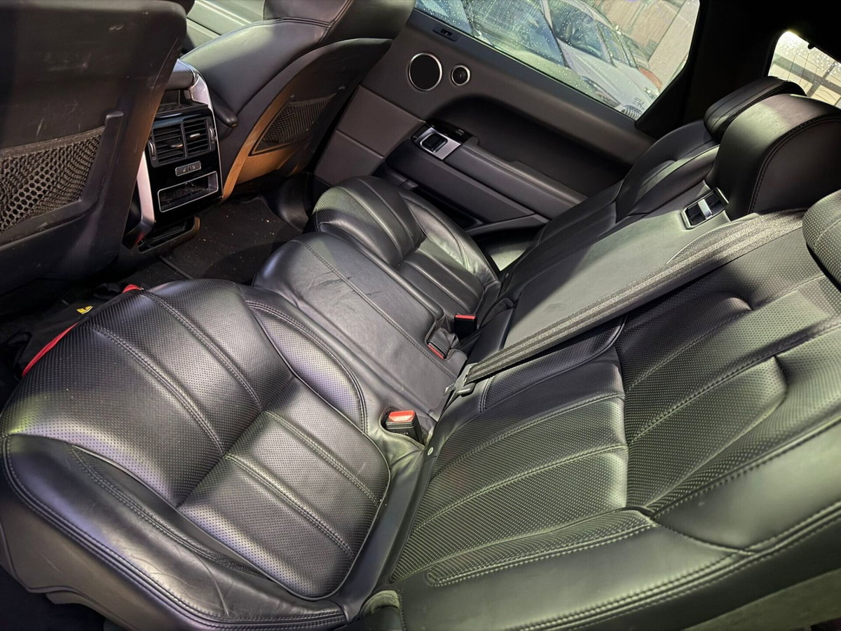 Land Rover Range Rover Sport 3.0 TDV6 HSE (16)