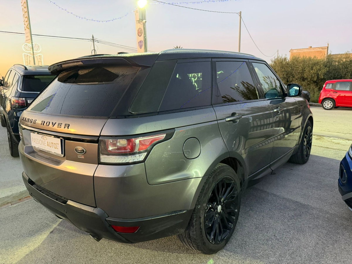Land Rover Range Rover Sport 3.0 TDV6 HSE (8)