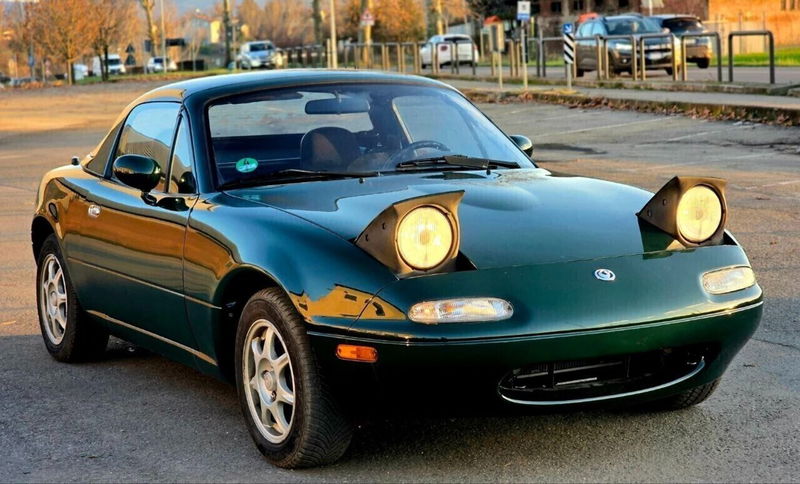 Mazda MX-5 1.8i 16V cat