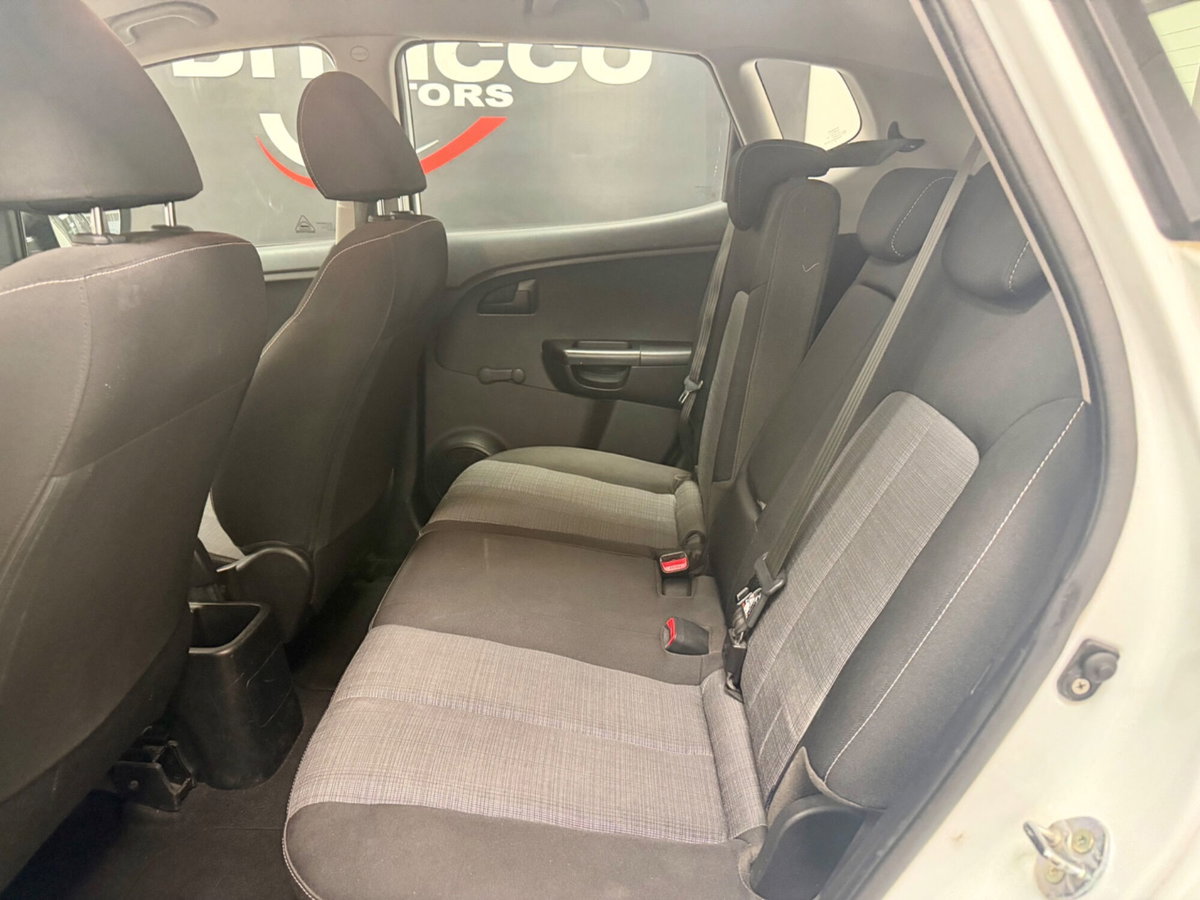 Kia Venga 1.4 CRDi 90CV Cool (10)