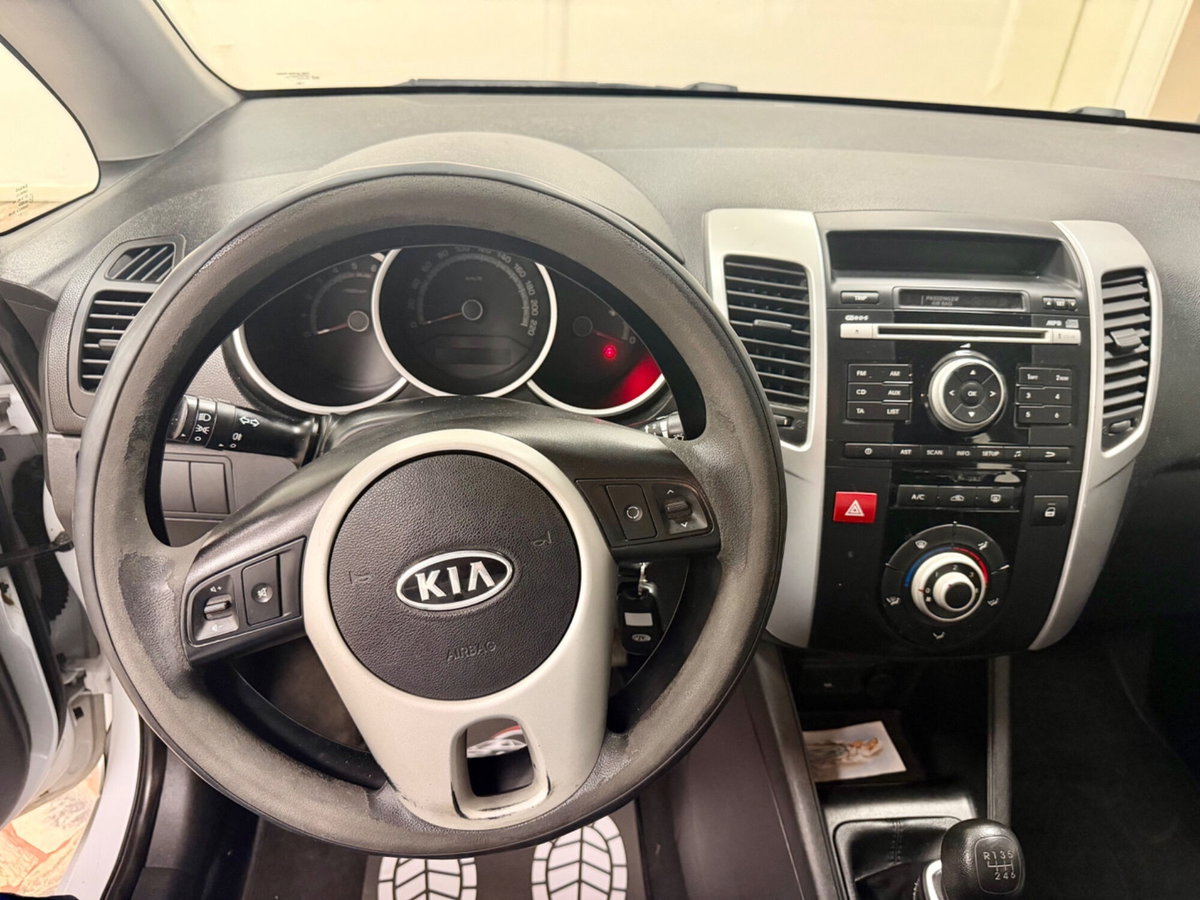 Kia Venga 1.4 CRDi 90CV Cool (12)