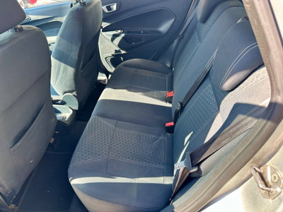 Ford Fiesta 1.4 TDCi 70CV 5 porte Titanium (11)