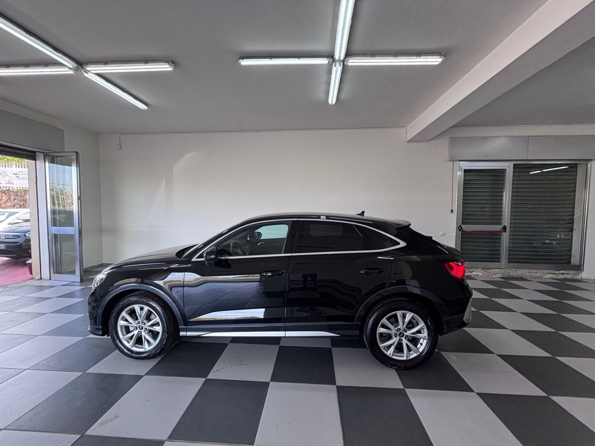Audi Q3 Sportback 35 TDI quattro S tronic S line edition (2)