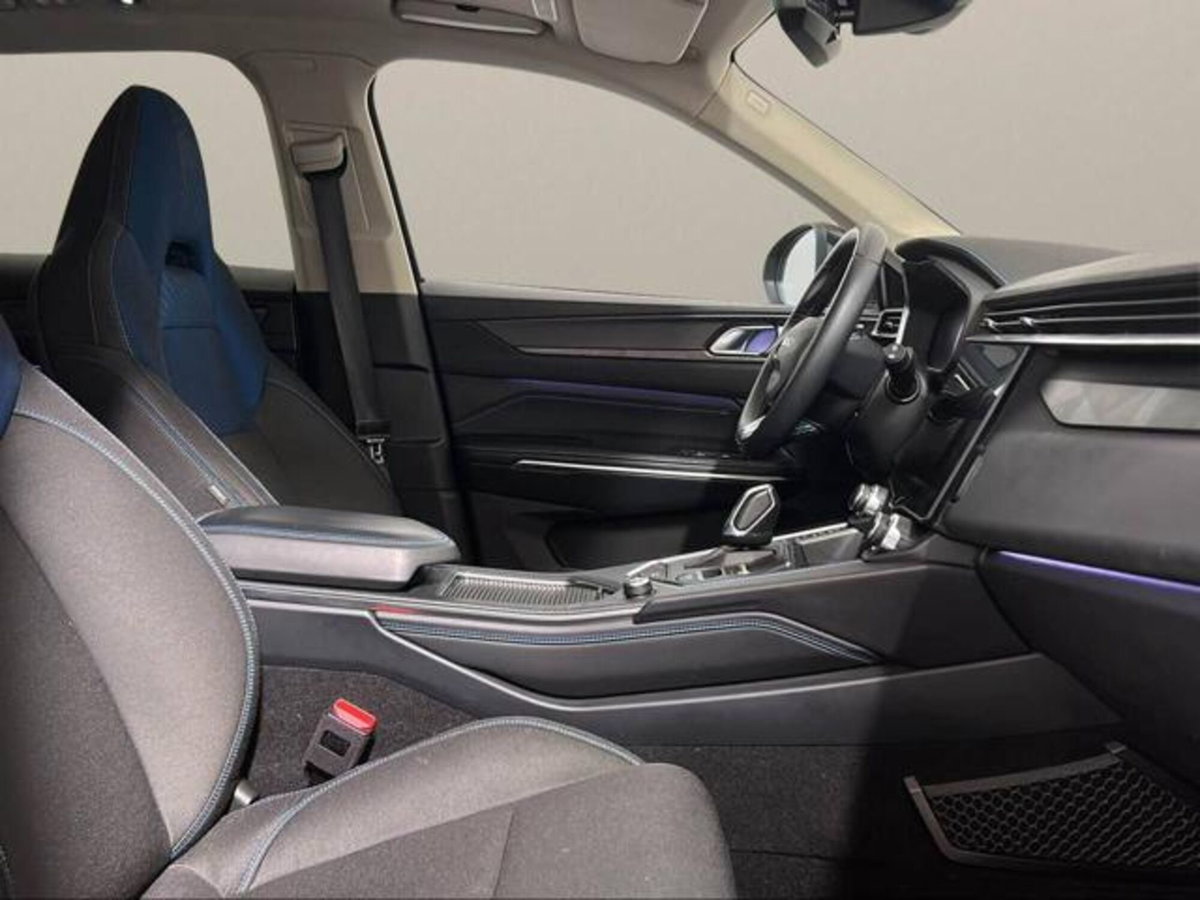 Lynk & Co 01 01 1.5 td phev (13)