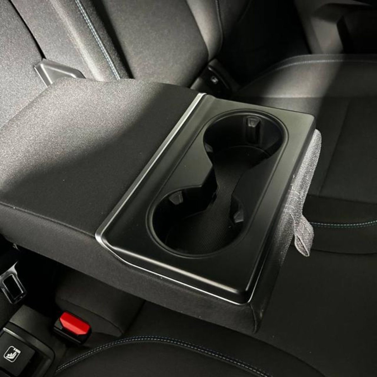 Lynk & Co 01 01 1.5 td phev (15)