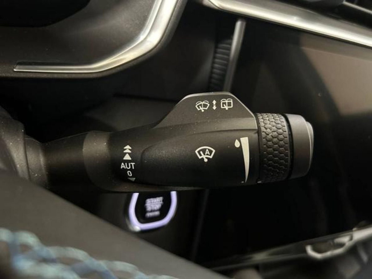 Lynk & Co 01 01 1.5 td phev (17)
