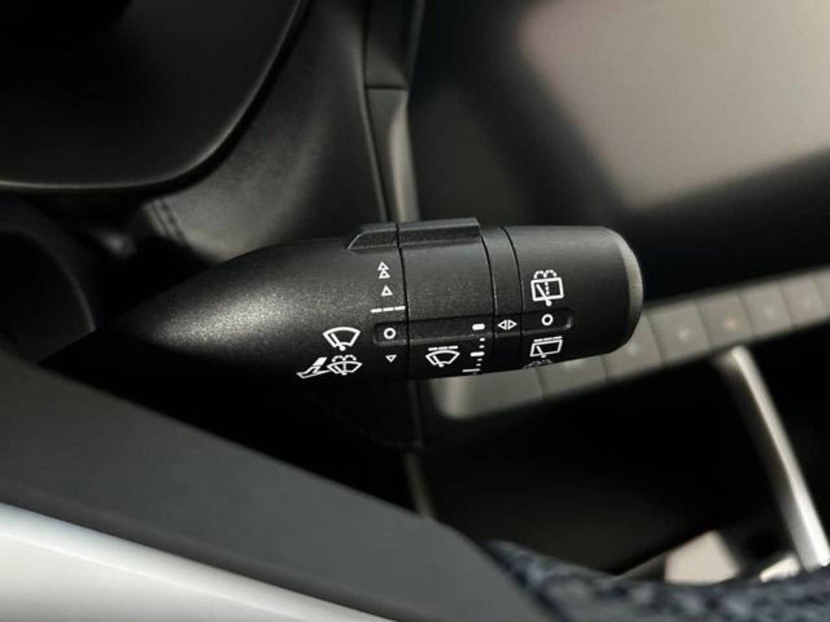 Mg ZS 1.5 hybrid+ Luxury auto (18)