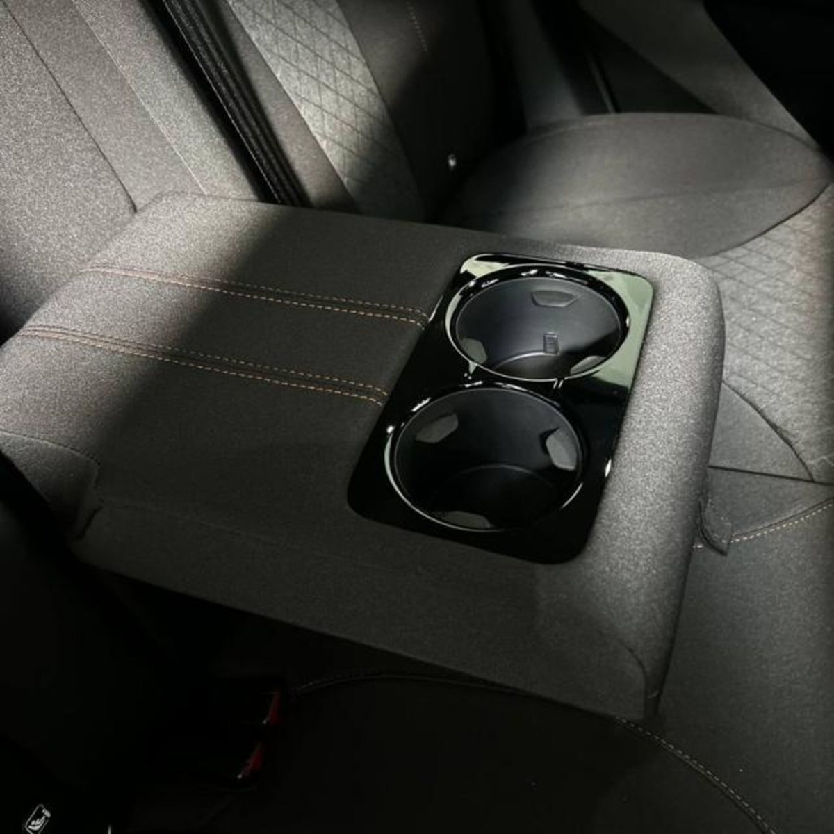 Mg HS 1.5 hybrid+ Comfort auto (14)