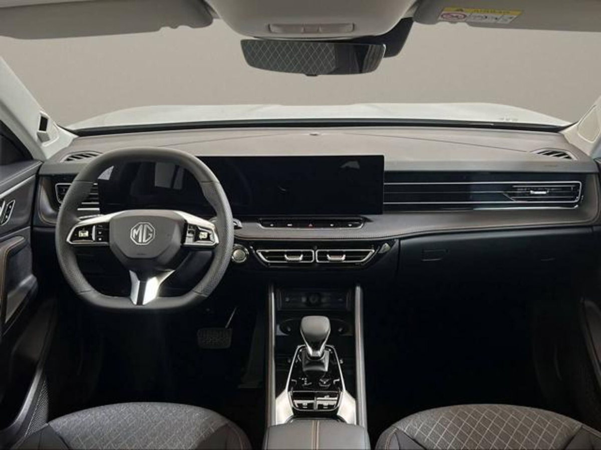 Mg HS 1.5 hybrid+ Comfort auto (15)