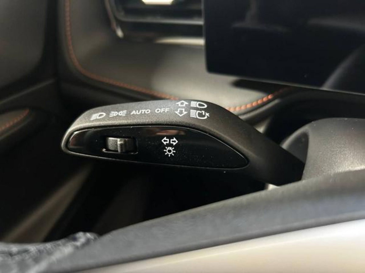 Mg HS 1.5 hybrid+ Comfort auto (18)