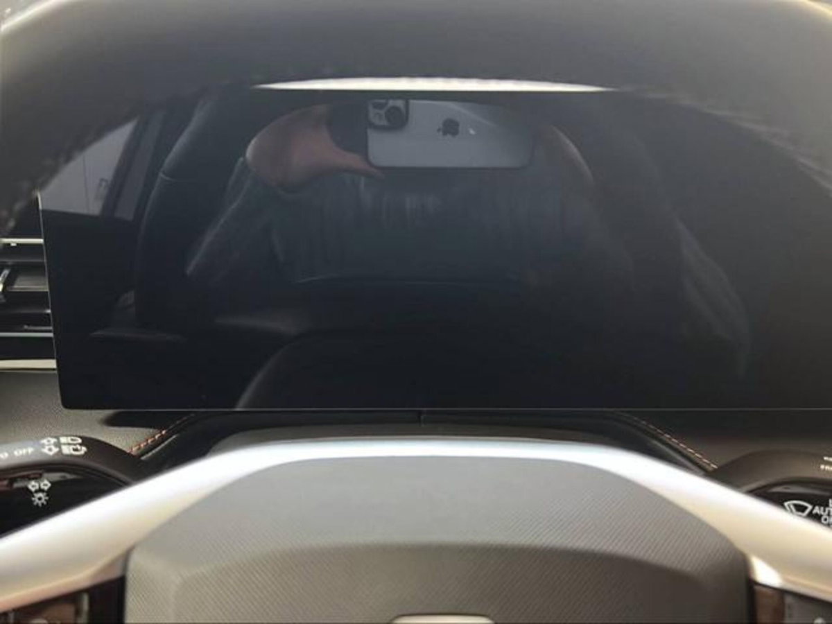 Mg HS 1.5 hybrid+ Comfort auto (19)