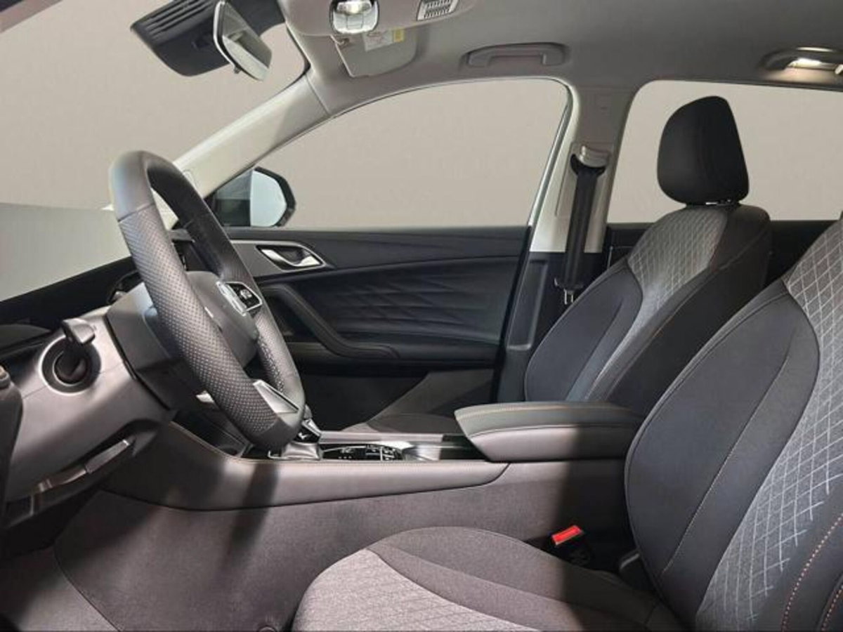 Mg HS 1.5 hybrid+ Comfort auto (8)