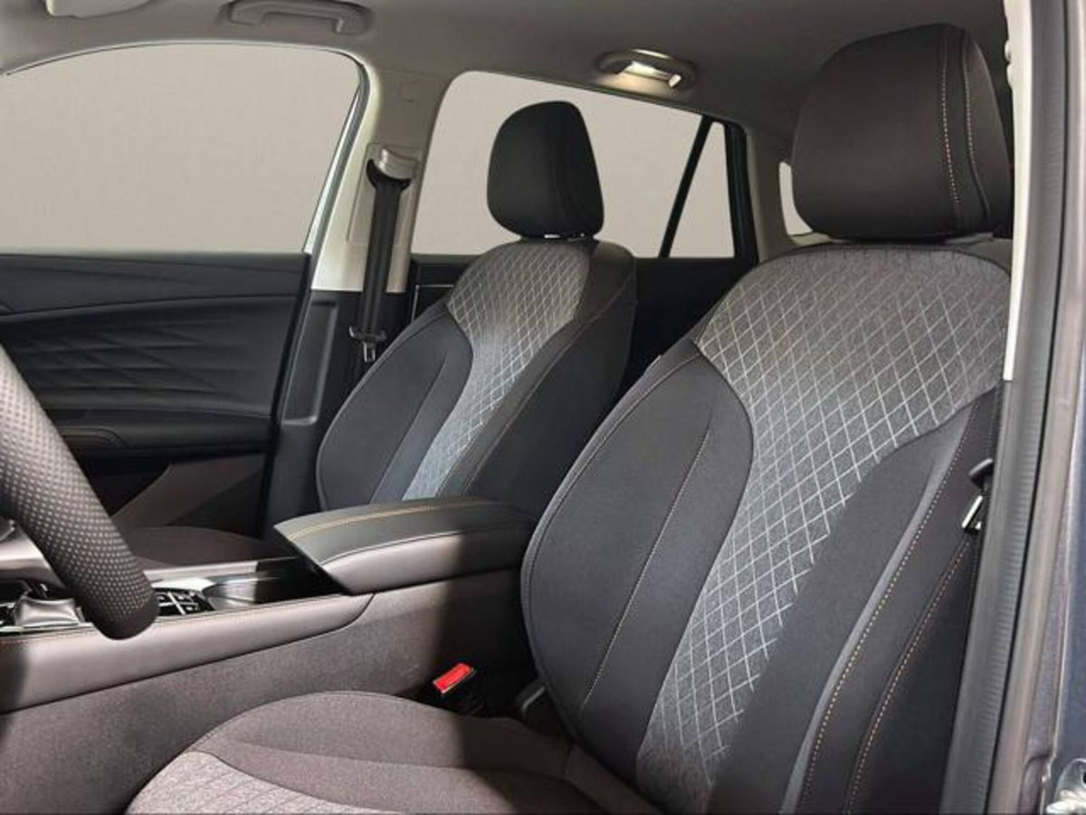 Mg HS 1.5 hybrid+ Comfort auto (9)