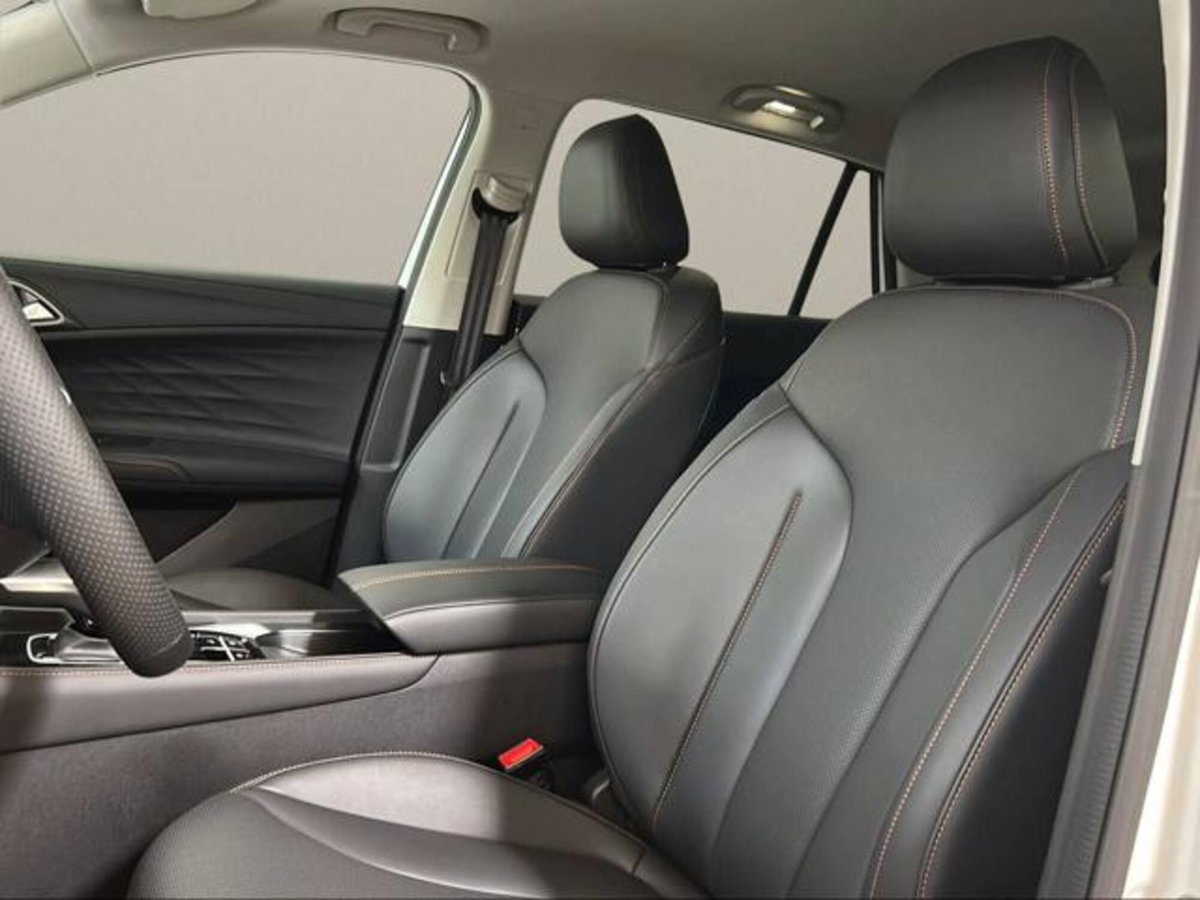 Mg HS 1.5 hybrid+ Luxury auto (12)