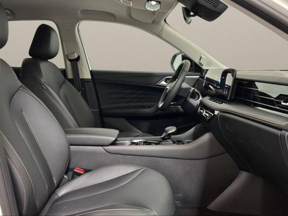Mg HS 1.5 hybrid+ Luxury auto (15)