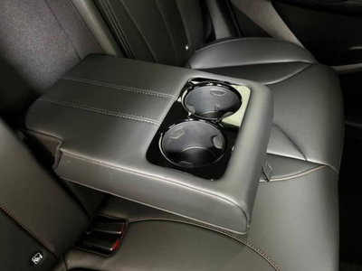 Mg HS 1.5 hybrid+ Luxury auto (17)