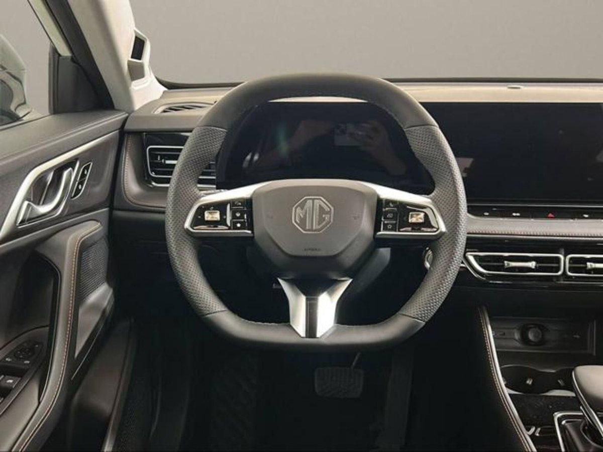 Mg HS 1.5 hybrid+ Luxury auto (19)