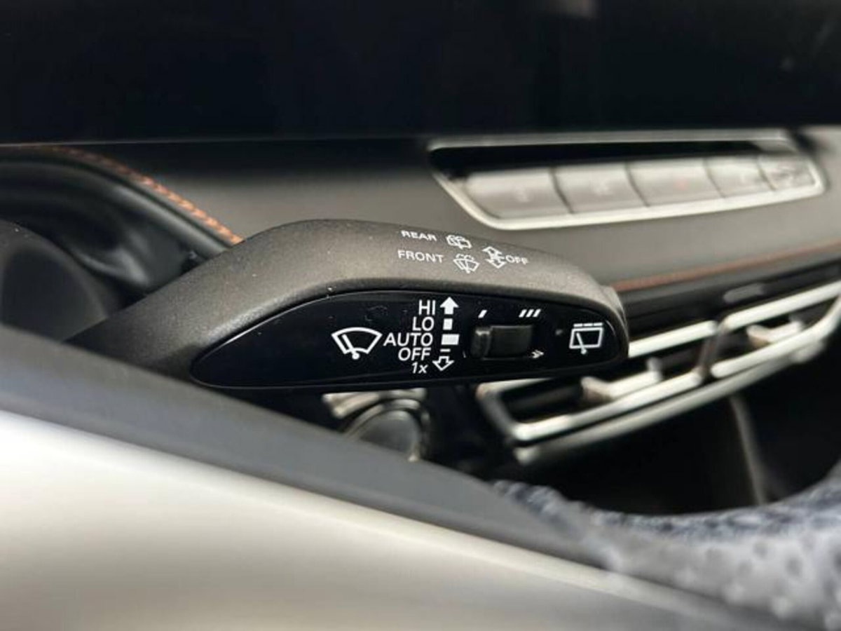 Mg HS 1.5 hybrid+ Luxury auto (20)