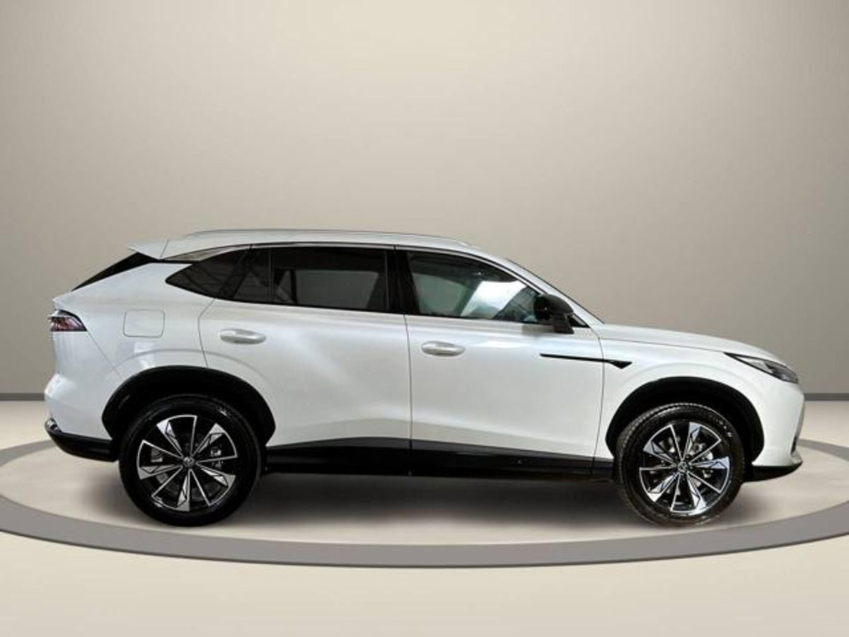 Mg HS 1.5 hybrid+ Luxury auto (6)