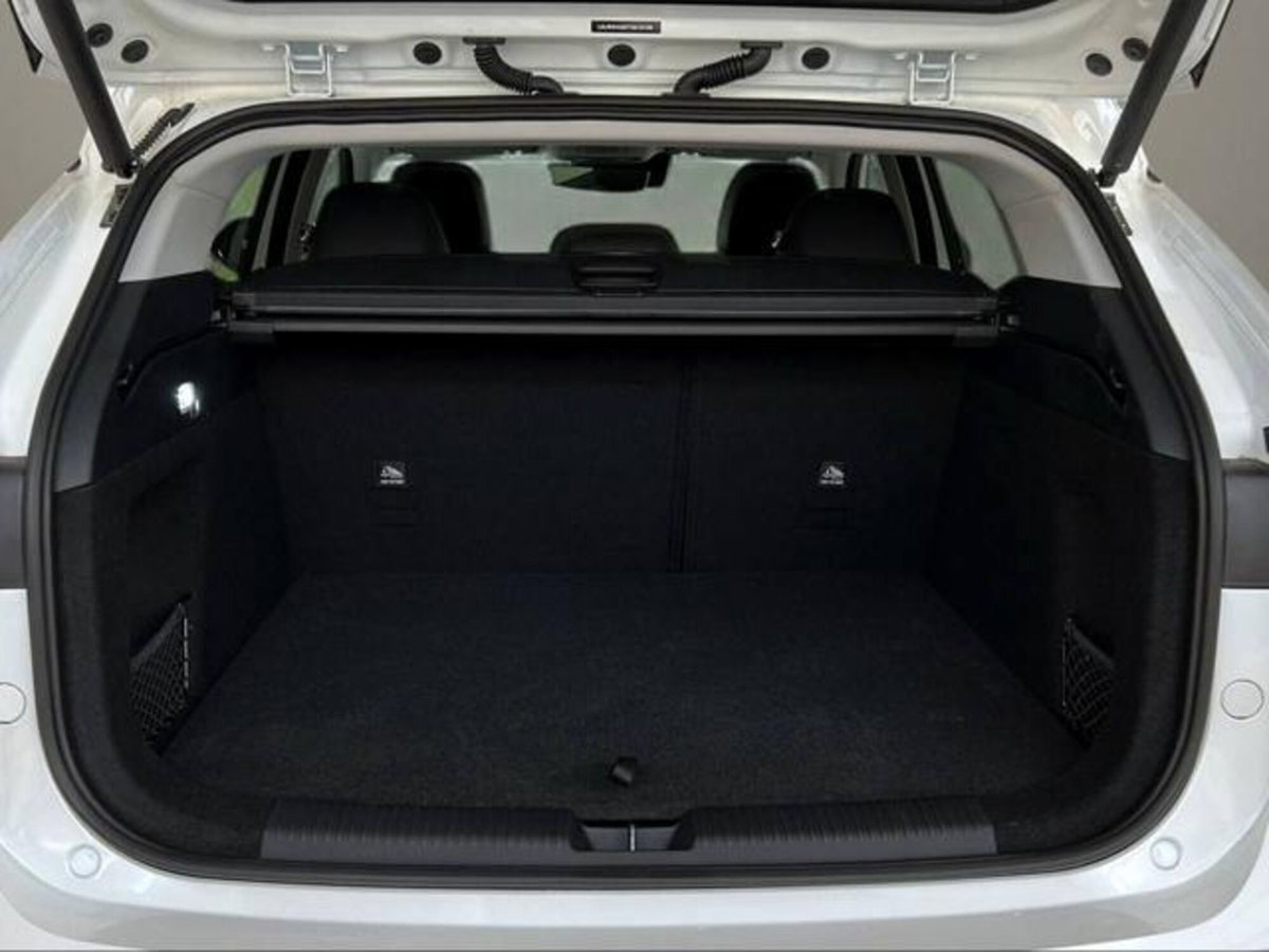 Mg HS 1.5 hybrid+ Luxury auto (9)