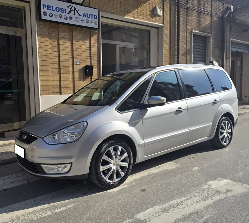 Ford Galaxy 2.0 TDCi 140 CV Ghia