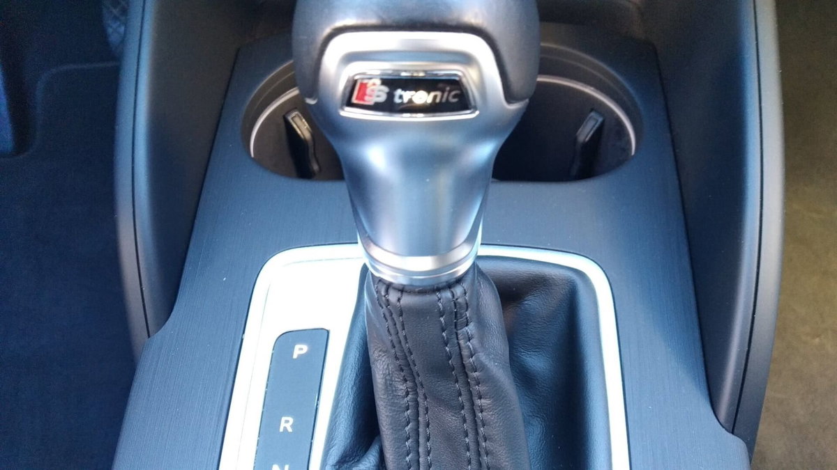 Audi A3 Sportback 2.0 TDI S tronic Design (17)