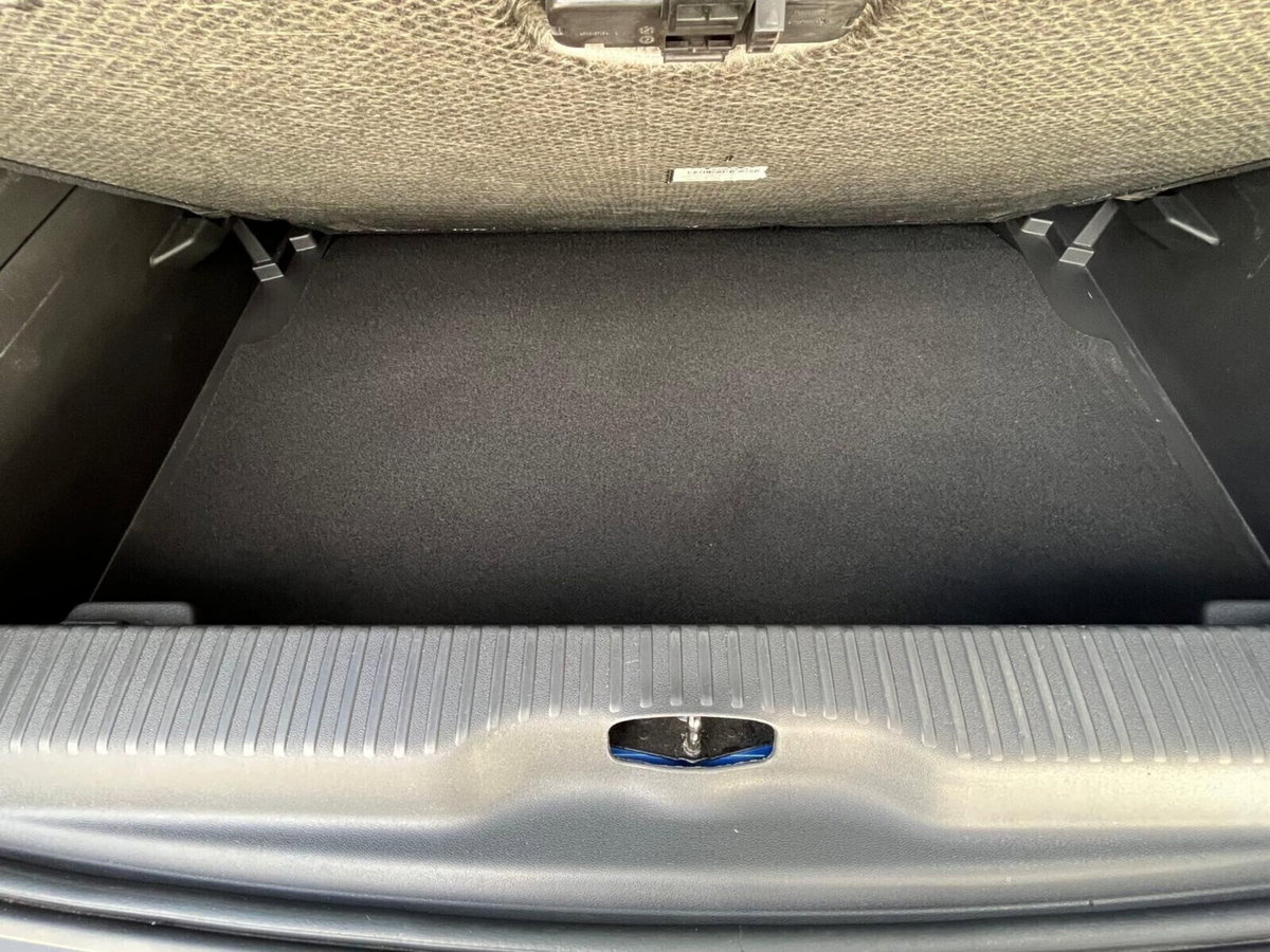 Citroen C3 Aircross BlueHDi 110 S&S Shine Pack (15)