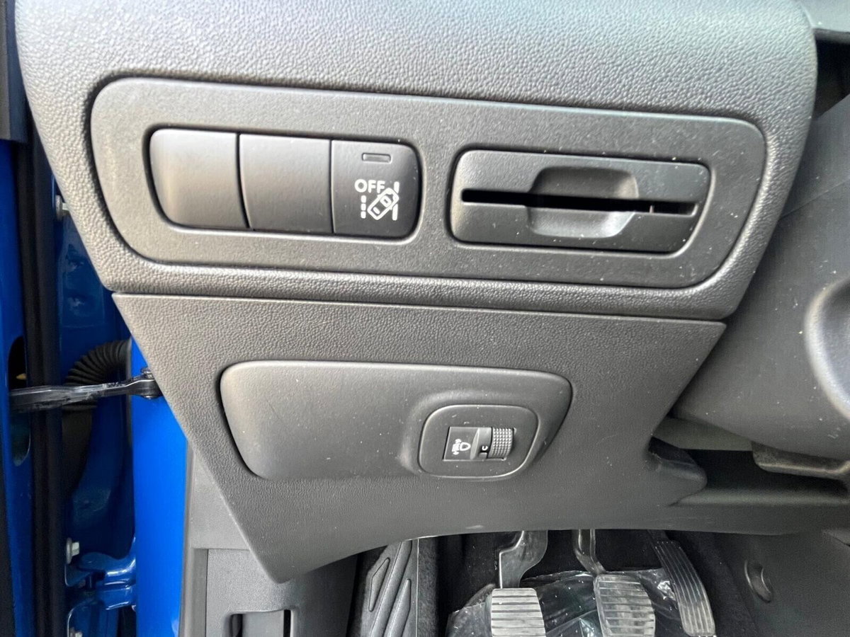 Citroen C3 Aircross BlueHDi 110 S&S Shine Pack (19)